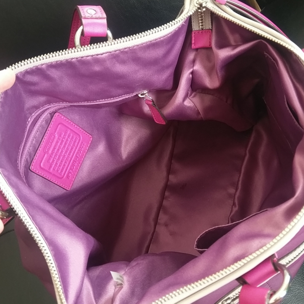 DAISY SPECTATOR LEATHER EMMA TOTE (COACH F23922) - Picture 6 of 10